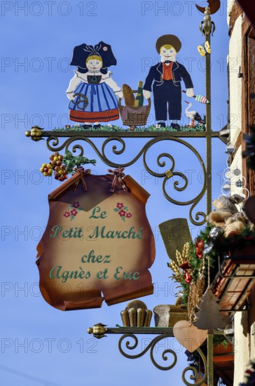 Sign at the restaurant Le Petit Marché, Eguisheim, Département Haut-Rhin, Region Grand Est, Alsace, France, Europe