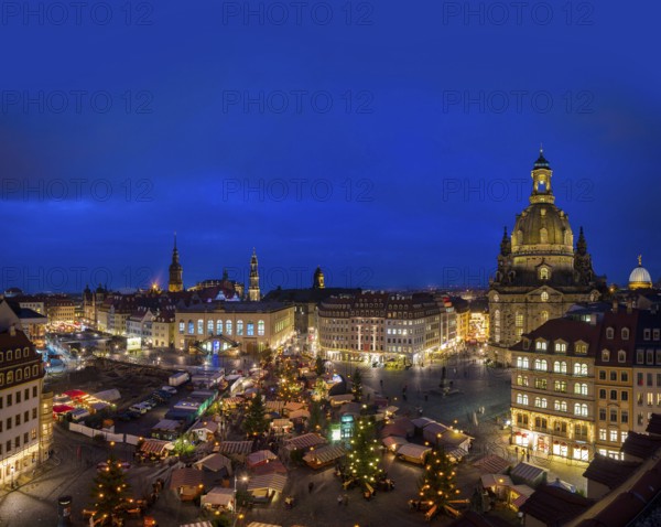 Christmas market on Dresden's Neumarkt square