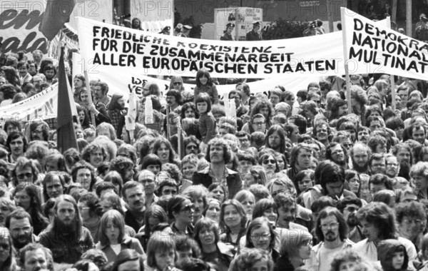 More than 40, 000 people from Germany, Italy, Chile, Spain, Greece and other countries demonstrated together on the occasion of the 30th anniversary of the end of Hitler's fascism on 10 May 1975 in Fr, Germany, Europe