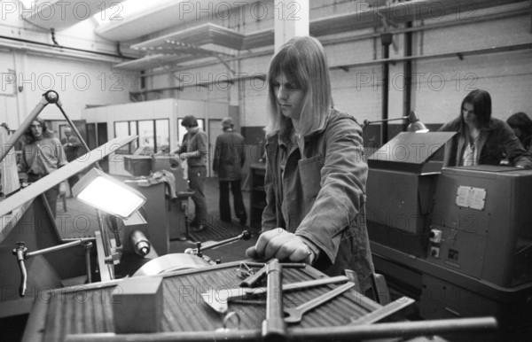 The correctional institution (JVA) in Iserlohn-Drueplingsen, here on 20 January 1975, is a juvenile detention centre for young people from 14 to 24 years of age, who can also learn many professions at this facility, Germany, Europe