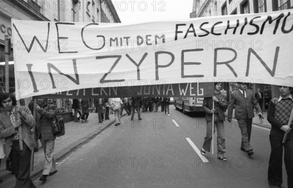 Students, called by the Association of German Student Bodies (VDS), Cypriots and friends of Cyprus demonstrated in Bonn on 19.7.1974 against the Turkish invasion, Germany, Europe