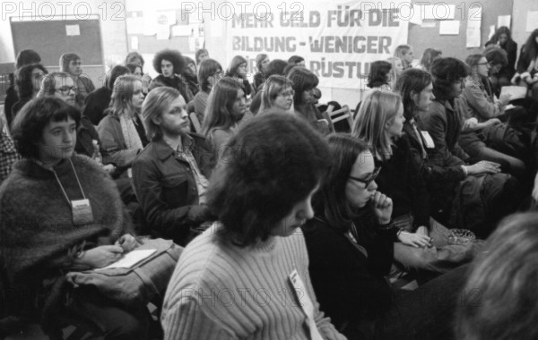 The student congress Democratic Education of the DKP-oriented Socialist German Workers' Youth (SDAJ) on 01.03.1975 in Bremen, Germany, Europe