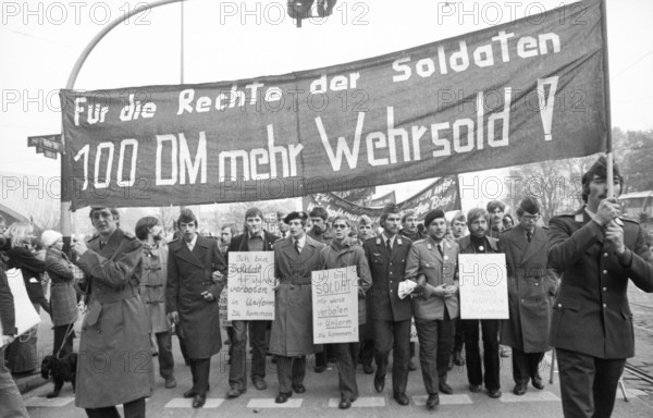 Called for by the German Trade Union Confederation (DGB), many thousands of people demonstrated for co-determination and against unemployment on 08.11.1975 in Dortmund, Germany, Europe