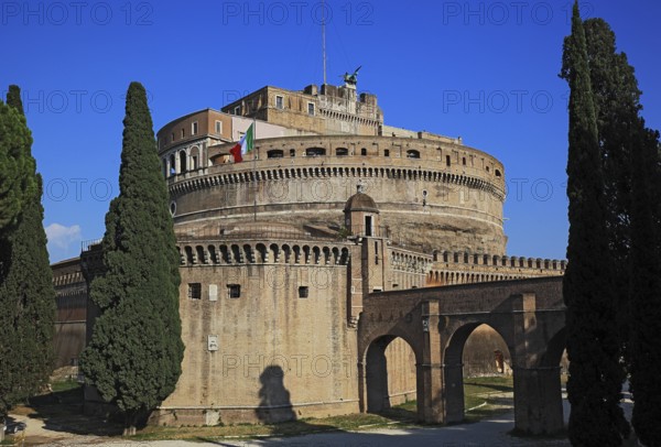 Castel Sant'Angelo, Castel Sant'Angelo, Mausoleo di Adriano, Mausoleum for the Roman Emperor Hadrian, fortress castle, Rome, Italy, Europe