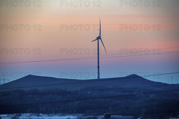 Wind turbine, by Enercon, on the Mottbruchhalde, in Gladbeck-Brauck, operated by the energy company STEAG, North Rhine-Westphalia, Germany, Europe