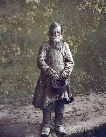 Old man from Russia, around 1890, Historical, digitally restored reproduction from a 19th century model