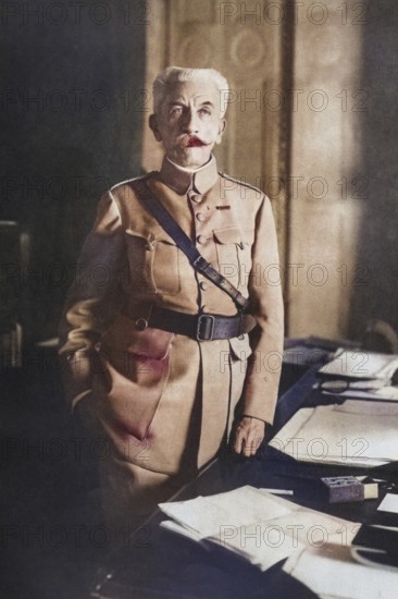 Louis Hubert Gonzalve Lyautey 1854 to 1934. General of the French army and French Minister of War for three months in 1917. After a photograph by H. Manuel. From L'Illustration, 1917, Historical, digitally restored reproduction from a 19th century original, Record date not stated