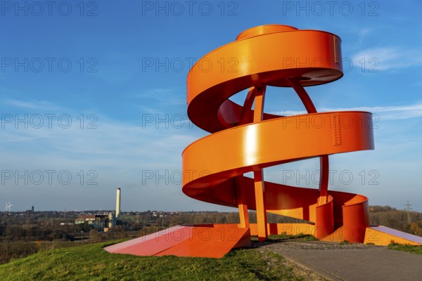 Sculpture Haldenzeichen, observation tower, Halde Franz, part of the Lippepark in Hamm, 5 slag heaps were connected to form a kind of leisure landscape area, Hamm, North Rhine-Westphalia, Germany, Europe