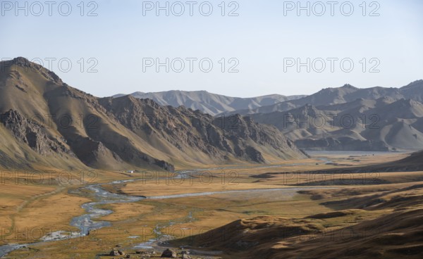 Mountain valley in the Keltan Mountains, Sary Beles Mountains, Tien Shan, Naryn Province, Kyrgyzstan, Asia