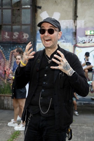 Mark Benecke at the opening of the Tim Burton exhibition in the Radsetzerei on the RAW site in Berlin on 18 July 2024