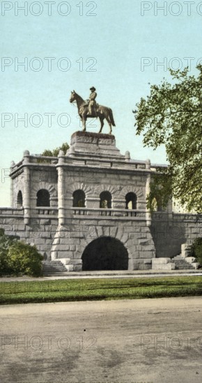 The Grant Monument in Lincoln Park, Chicago, USA, Historic, digitally restored reproduction from a 19th century original, Record date not stated, North America