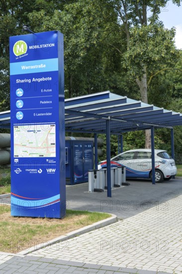 E-mobility station, car sharing and e-bike sharing, for all citizens, rental and charging station, operated by BOGESTRA, Stadtwerke Bochum and VBW, Bochum, North Rhine-Westphalia, Germany, Europe