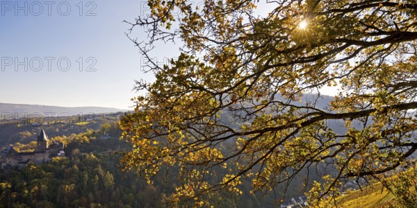 Autumn view of the hilltop castle Burg Stahleck, Bacharach, UNESCO World Heritage Upper Middle Rhine Valley, Rhineland-Palatinate, Germany, Europe