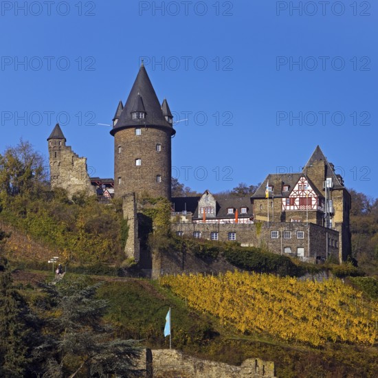 Stahleck Castle, hilltop castle, now a youth hostel, Bacharach, UNESCO World Heritage Upper Middle Rhine Valley, Rhineland-Palatinate, Germany, Europe