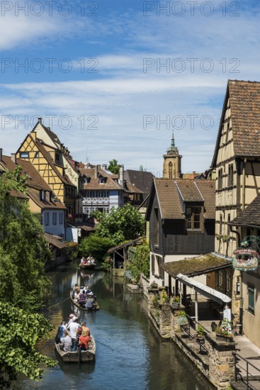 Picturesque colourful half-timbered houses, La Petite Venise, Colmar, Alsace, Bas-Rhin, France, Europe