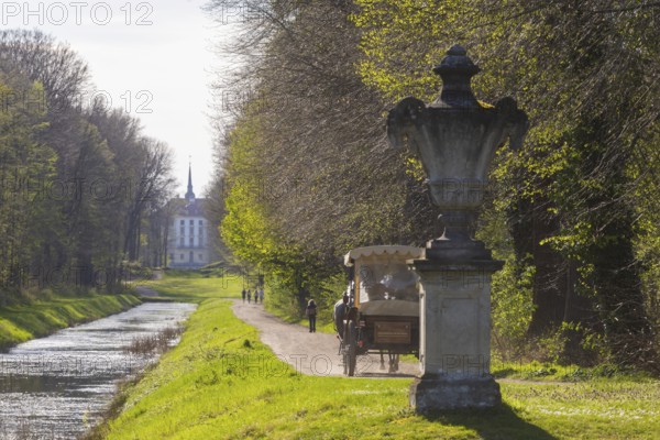 Canal between the Jagdschloss and the Fasanenschlösschen, Moritzburg, Saxony, Germany, Europe