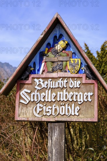 Hiking trail signs, ice cave, Schellenberg ice cave, Marktschellenberg, Berchtesgaden, Upper Bavaria, Bavaria, Germany, Europe