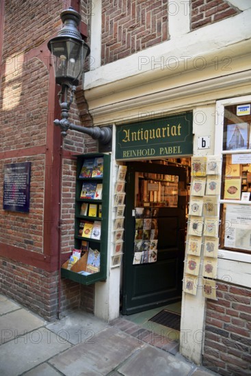 Europe, Germany, Hanseatic City of Hamburg, Krameramtsstuben am Michel, 17th century half-timbered building, restaurant, café, antiquarian bookshop, Federal Republic of Germany, Europe