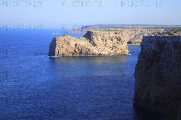 Cliffs at Sagres, near Cabo de São Vicente, the most south-westerly point of the European mainland, Algarve, Portugal, Europe