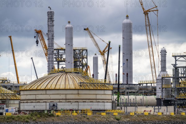 New building, construction site, of a bio-refinery of the Finnish oil company Neste, here, among other things, sustainable bio aviation fuels are to be produced, construction site in the harbour Maasvlakte 2, in Rotterdam, Netherlands