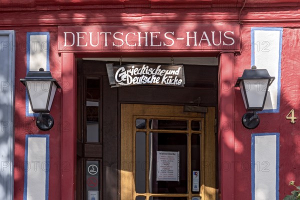 Gasthof Deutsches Haus, Greek and German cuisine, Obergasse, historic old town, Idstein, Rheingau Taunus Kreis, Deutsche Fachwerkstraße, Hesse, Germany, Europe