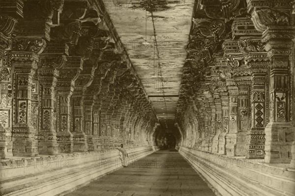 Heritage, old picture postcard, Rameshwaram hall & pillars, district Ramnathpuram, Tamil Nadu, India, Asia