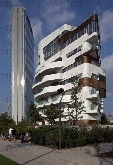 Zaha Hadid 2009-2013, seen from Piazza Elsa Morante, on the left Allianz Tower 2012-2015 Height 207 m