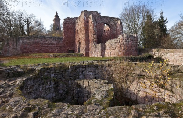 Kyffhäuser Unterburg 78539 Ruins of the 12th century castle chapel from the south-east Function of the round building in the foreground unclear left Kaiser Wilhelm monument