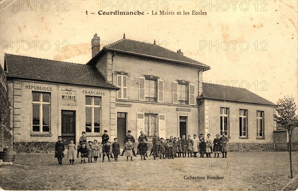Courdimanche,
Mairie et école