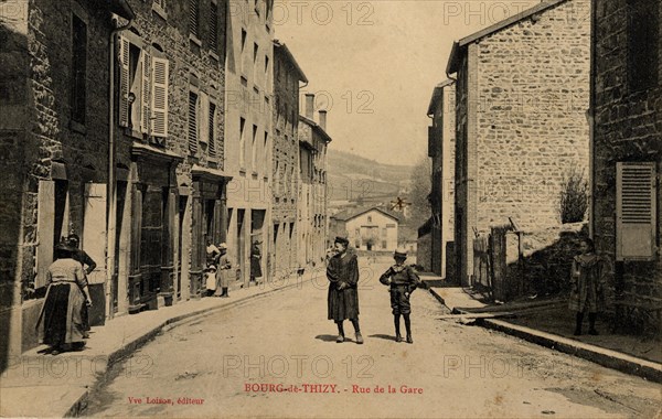 BOURG-DE-THIZY