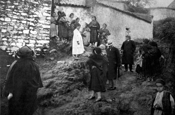 Touristes parisiens sur les routes d'Algérie et de Tunisie (1922)