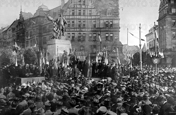 The inauguration of the monument by Paul Déroulède in Metz (10-16-21)