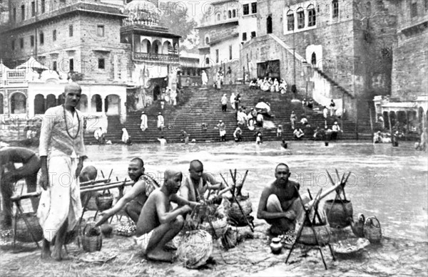 Le Gange au sortir de la gorge des monts Siwalik, à Hardwar (1929)