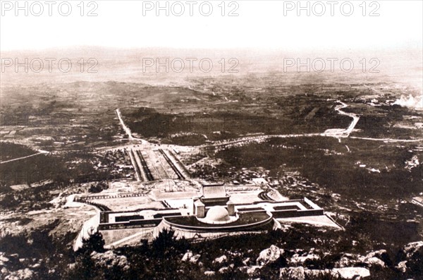 Le mausolée monumental de Sun Yat Sen à Nankin (1930)