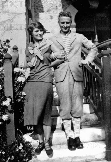 Scott Fitzgerald with Zelda on the French Riviera