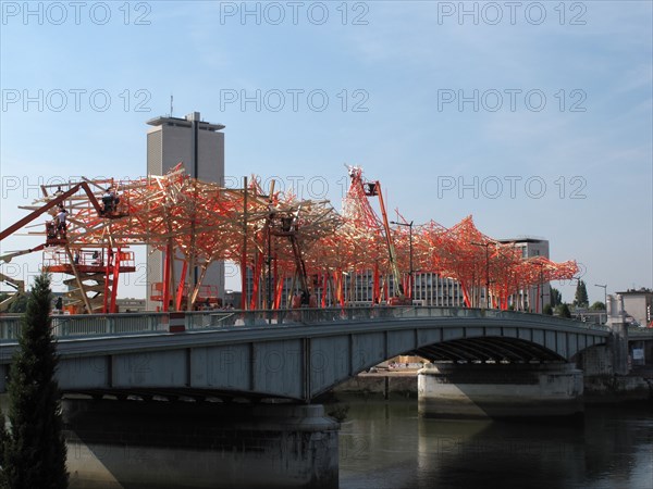 Boieldieu bridge in Rouen with the Arne Quinze installation