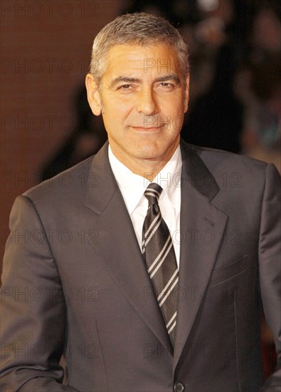 US actor George Clooney arrives for the premiere of the film ?Up In The Air? at the 4th International Rome Film Festival in Rome, Italy, 17 October 2009. Photo: Hubert Boesl