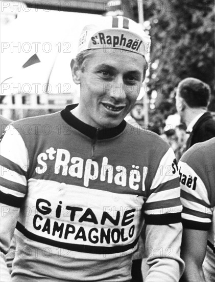 Jacques ANQUETIL, Frankreich, Radrennen, Rennradfahrer, Radsport, BB; 100 Jahre Tour de France; Schwarzweissaufnahme.