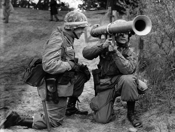 Two soldiers during manoeuvre of US army in Grunewald in Berlin