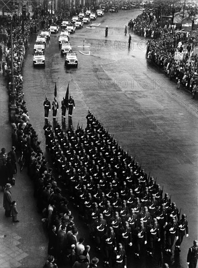 US military parade in Frankfurt on V-E-Day