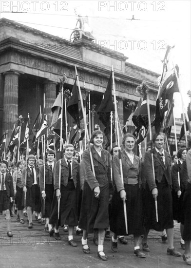Third Reich League Of German Girls Bdm Photo12 Picture Alliance