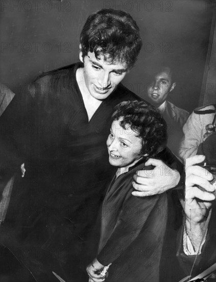Piaf and Théo Sarapo, June 1962