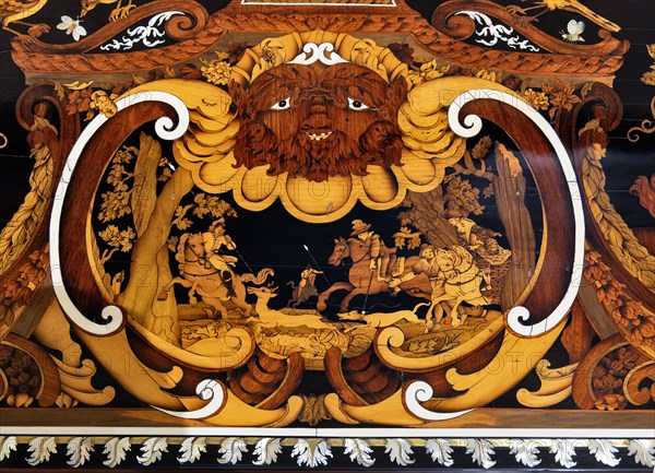 Medici Villa La Petraia: wooden inlay with hunting scene.
Villa medicea La Petraia, Firenze (FI) - Florence, Toscana - Tuscany, Italia - Italy