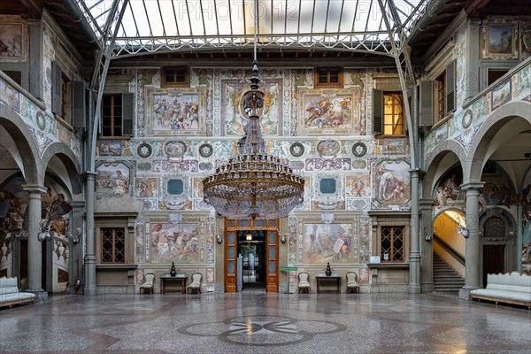 Medici Villa La Petraia: view of the central courtyard, with frescoes by Cosimo Daddi and Volterrano (Baldassarre Franceschini).
Villa medicea La Petraia, Firenze (FI) - Florence, Toscana - Tuscany, Italia - Italy