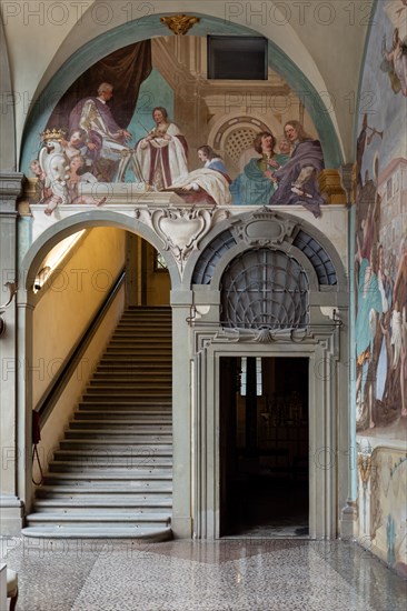 Medici Villa La Petraia, courtyard: “Alessandro, first duke of Florence”, fresco from the cycle of the Fasti Medicei by Volterrano (Baldassarre Franceschini), 1636-1647.
On a kind of raised loggia, Duke Alessandro de' Medici sits on a throne while receiving his title with ducal attributes from representatives of the Florentine Republic in 1531.
Villa medicea La Petraia, Firenze (FI) - Florence, Toscana - Tuscany, Italia - Italy