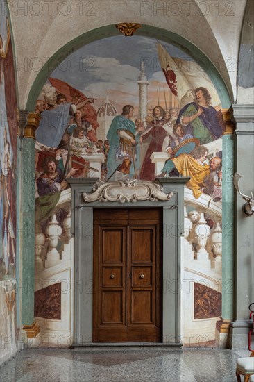 Medici Villa La Petraia, courtyard: “Giuliano Duke of Nemours and Lorenzo Duke of Urbino on the Capitoline Hill”, fresco from the cycle of the Fasti Medicei by Volterrano (Baldassarre Franceschini), 1636-1647.
The scene, set on the Capitoline Hill, shows Giuliano passing the title of Captain General of the Church to his nephew Lorenzo.
Villa medicea La Petraia, Firenze (FI) - Florence, Toscana - Tuscany, Italia - Italy