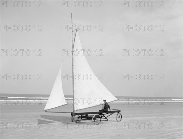 Beach Sailing, Ormond, Florida, USA, Detroit Publishing Company, 1903