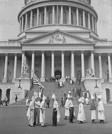 Klansmen Sightseeing at Capitol Building, Washington DC, USA, National Photo Company, August 1925