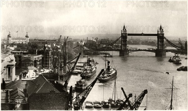 Tower Bridge and River Thames with Ships, London, England, United Kingdom, Postcard,  circa 1910