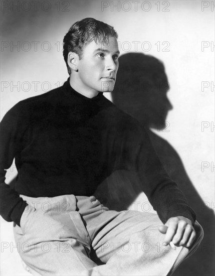 Errol Flynn, Portrait, circa mid-1930's